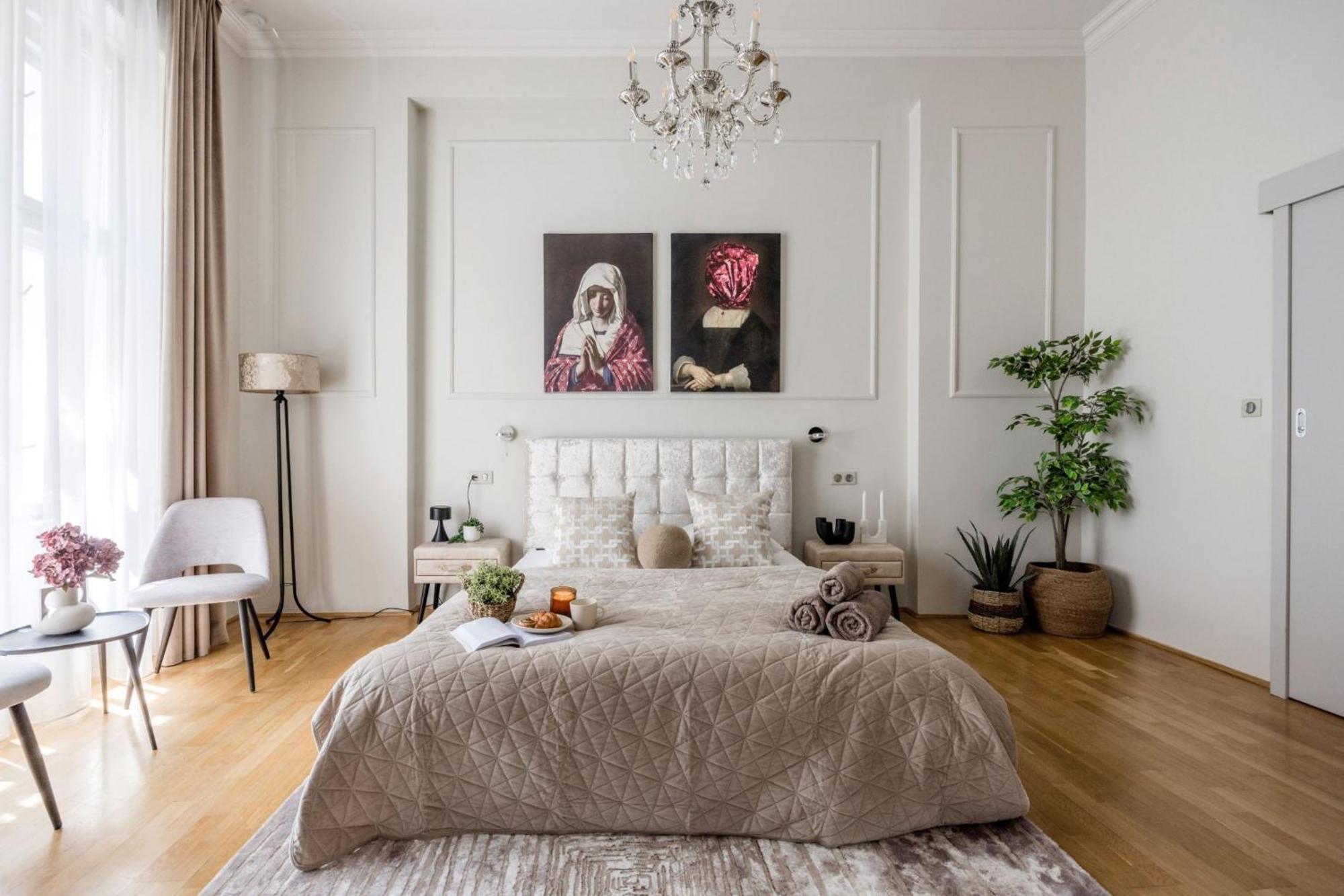 Timeless Elegant Apartment By Opera House Budapeste Exterior foto